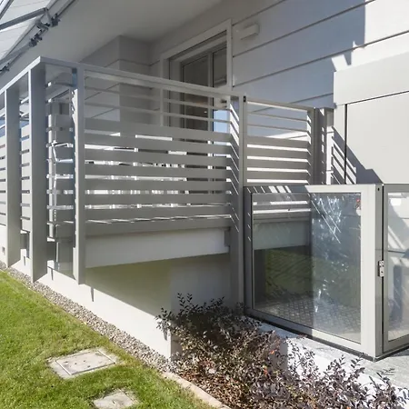Sunshine - Luxury Property, With Pool & Large Private Garden, Few Steps From The Beach, Ideal For Families, Large Groups And People With Mobility Issuess *