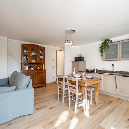 Вилла Sunshine - Luxury Property, With Pool & Large Private Garden, Few Steps From The Beach, Ideal For Families, Large Groups And People With Mobility Issuess Дервио