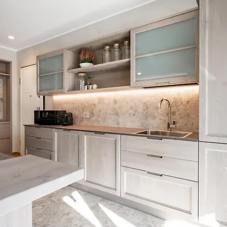 别墅 Sunshine - Luxury Property, With Pool & Large Private Garden, Few Steps From The Beach, Ideal For Families, Large Groups And People With Mobility Issuess 德尔维奥