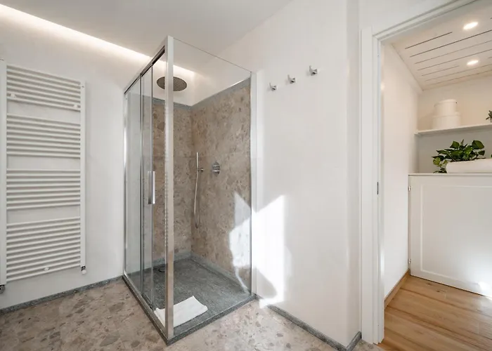 Sunshine - Luxury Property, With Pool & Large Private Garden, Few Steps From The Beach, Ideal For Families, Large Groups And People With Mobility Issuess Villa Dervio