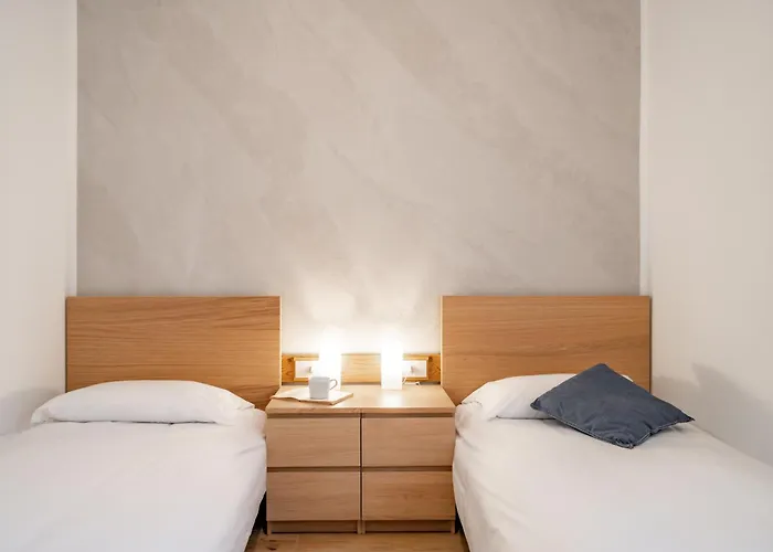 Sunshine - Luxury Property, With Pool & Large Private Garden, Few Steps From The Beach, Ideal For Families, Large Groups And People With Mobility Issuess Dervio