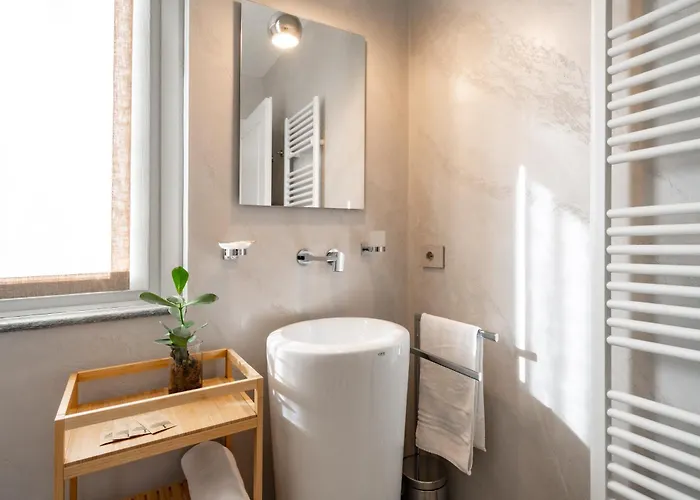 Sunshine - Luxury Property, With Pool & Large Private Garden, Few Steps From The Beach, Ideal For Families, Large Groups And People With Mobility Issuess * Dervio