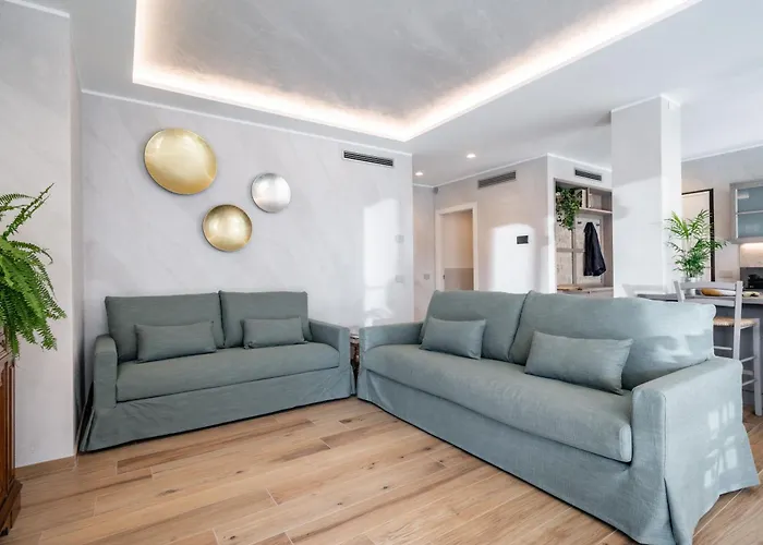 Sunshine - Luxury Property, With Pool & Large Private Garden, Few Steps From The Beach, Ideal For Families, Large Groups And People With Mobility Issuess Villa Dervio