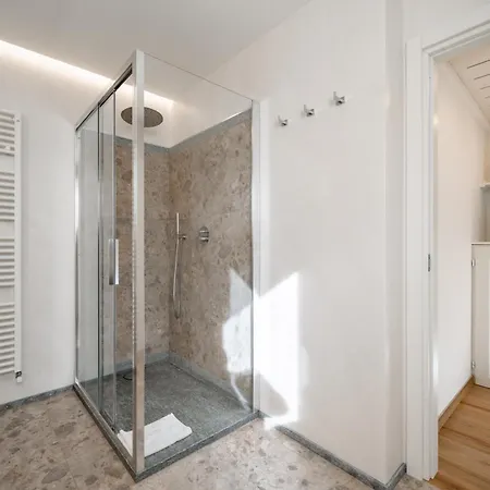 Sunshine - Luxury Property, With Pool & Large Private Garden, Few Steps From The Beach, Ideal For Families, Large Groups And People With Mobility Issuess 빌라 데르비오