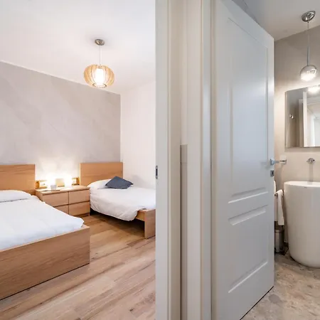 Sunshine - Luxury Property, With Pool & Large Private Garden, Few Steps From The Beach, Ideal For Families, Large Groups And People With Mobility Issuess 빌라 데르비오