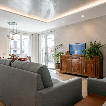 빌라 Sunshine - Luxury Property, With Pool & Large Private Garden, Few Steps From The Beach, Ideal For Families, Large Groups And People With Mobility Issuess *